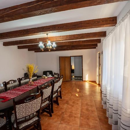 Casa Brutarului Crit Hotel Buitenkant foto