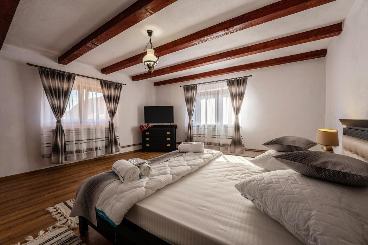 Casa Brutarului Crit Hotel Buitenkant foto
