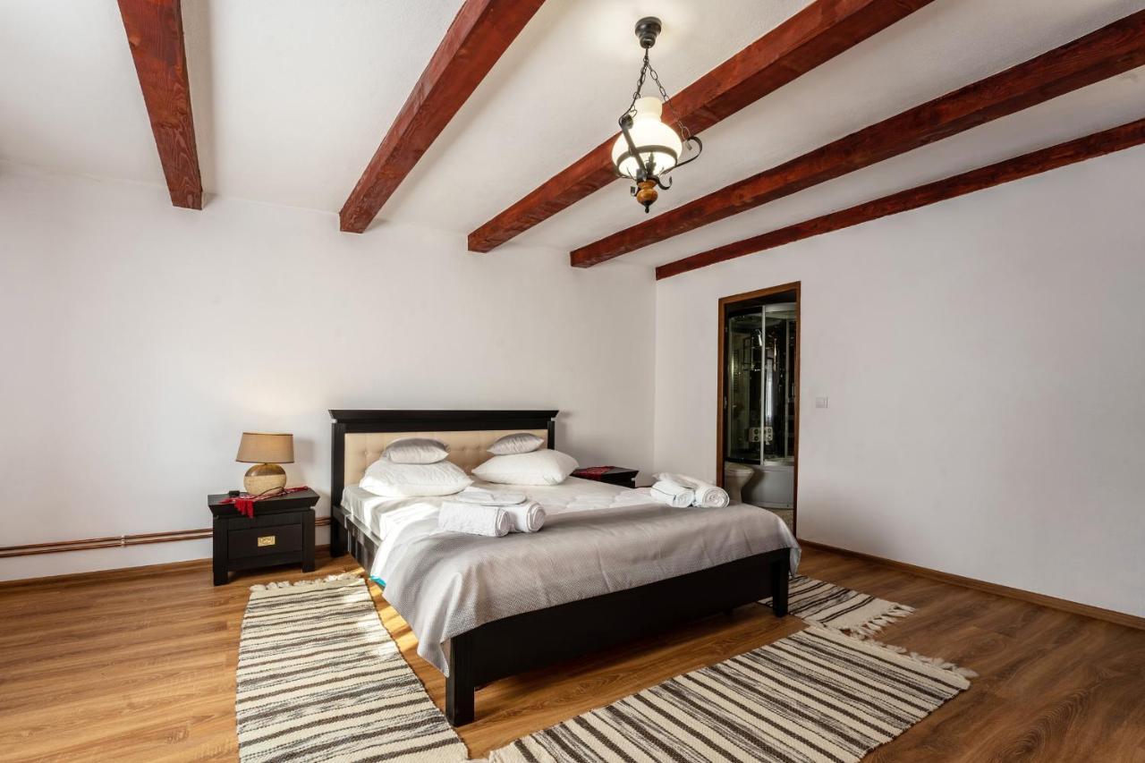 Casa Brutarului Crit Hotel Buitenkant foto