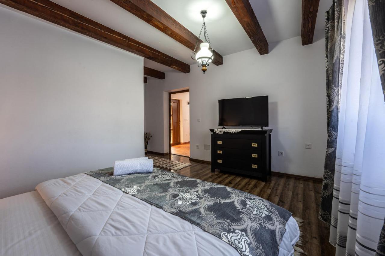 Casa Brutarului Crit Hotel Buitenkant foto