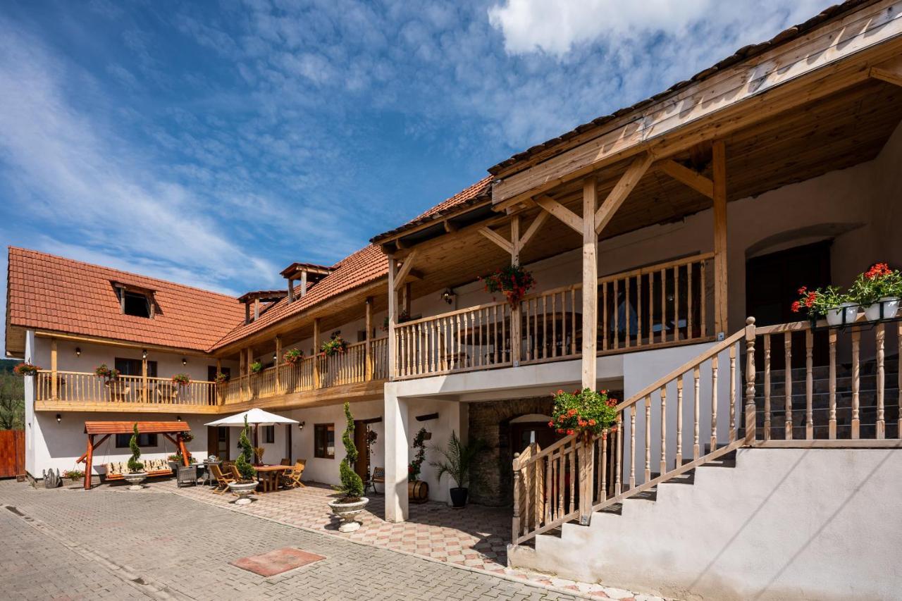 Casa Brutarului Crit Hotel Buitenkant foto